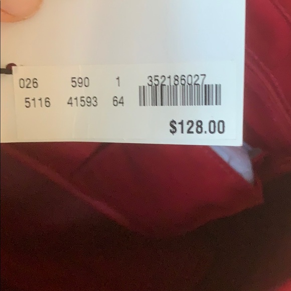 SOLD Brooks Brothers NWT Red Leather Tote. - Picture 5 of 9